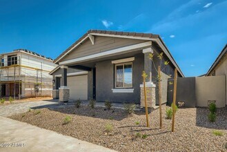9405 E Saturn Ave in Mesa, AZ - Building Photo - Building Photo