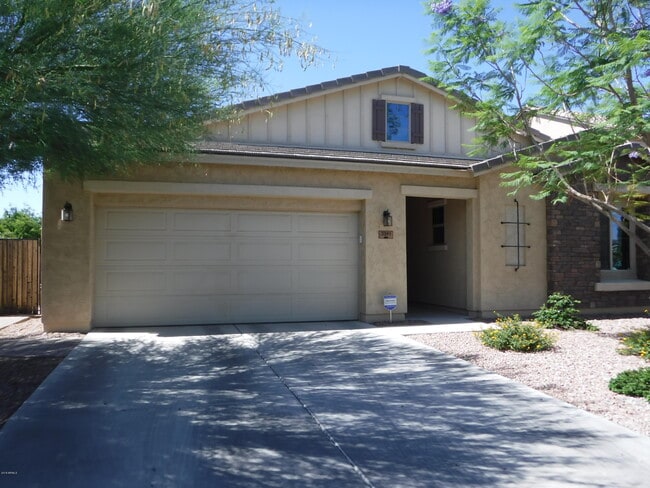 property at 3391 E Yellowstone Pl