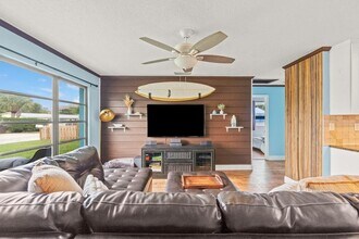 1880 Kathy Ln in North Palm Beach, FL - Building Photo - Building Photo