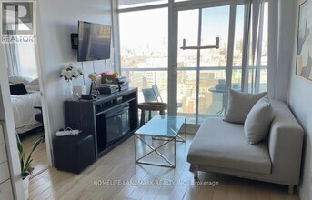 36 Lisgar St in Toronto, ON - Building Photo - Building Photo