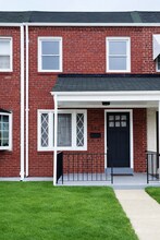 340 Gusryan St in Baltimore, MD - Building Photo - Building Photo