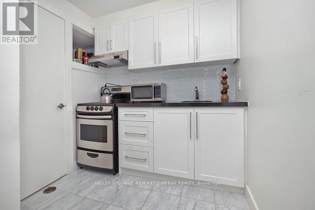 1353 Davenport Rd in Toronto, ON - Building Photo - Building Photo