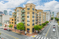 Pacific Terrace in San Diego, CA - Foto de edificio - Building Photo