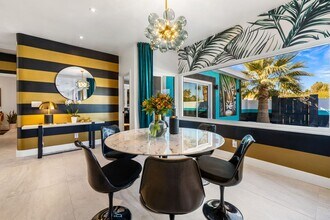 2325 N Girasol Ave in Palm Springs, CA - Building Photo - Building Photo