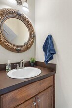 6492 Hart Ln in Austin, TX - Building Photo - Building Photo