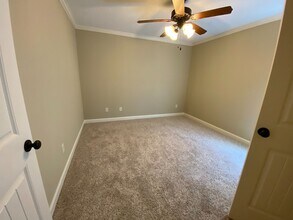 4212 Shadow Garden Dr in Hahira, GA - Building Photo - Building Photo