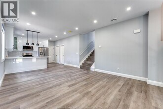 762 S Pacific Ave in Windsor, ON - Building Photo - Building Photo