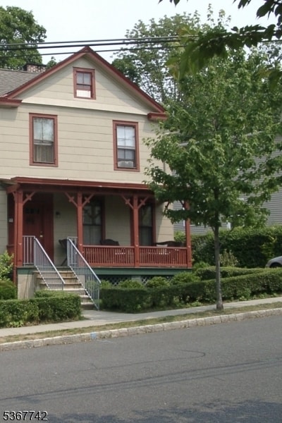property at 11 Atno Ave