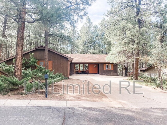 5118 E Seminole Dr in Flagstaff, AZ - Building Photo - Building Photo