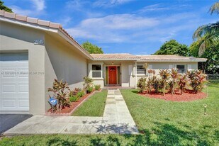 4103 NW 75th Ave in Coral Springs, FL - Building Photo