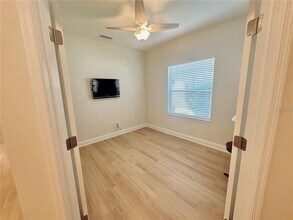 2633 Star Apple Wy in Sarasota, FL - Building Photo - Building Photo