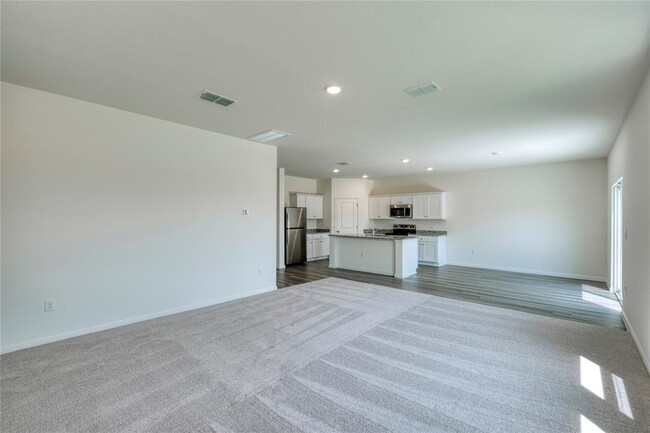 216 Wilson Spgs Ln in Taylor, TX - Building Photo - Building Photo