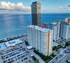 1980 S Ocean Dr in Hallandale Beach, FL - Building Photo