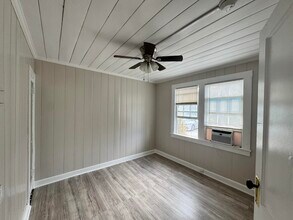 200 Park Ave in Lake Park, FL - Building Photo - Building Photo