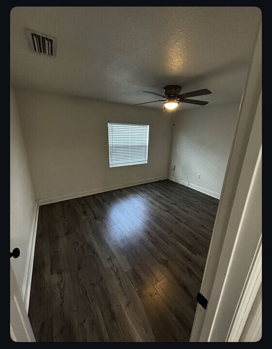 8503 N Semmes St in Tampa, FL - Building Photo