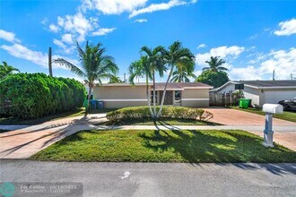 9650 NW 24th St in Sunrise, FL - Building Photo - Building Photo