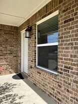 2411 B Duntov Dr in Temple, TX - Building Photo