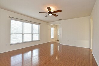 815 Prairie Grass Ln in Georgetown, TX - Building Photo - Building Photo