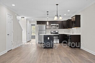 121 Laura Ln in Lillington, NC - Building Photo