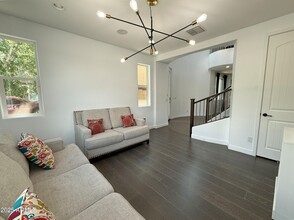 1729 W Myrna Ln in Tempe, AZ - Building Photo - Building Photo