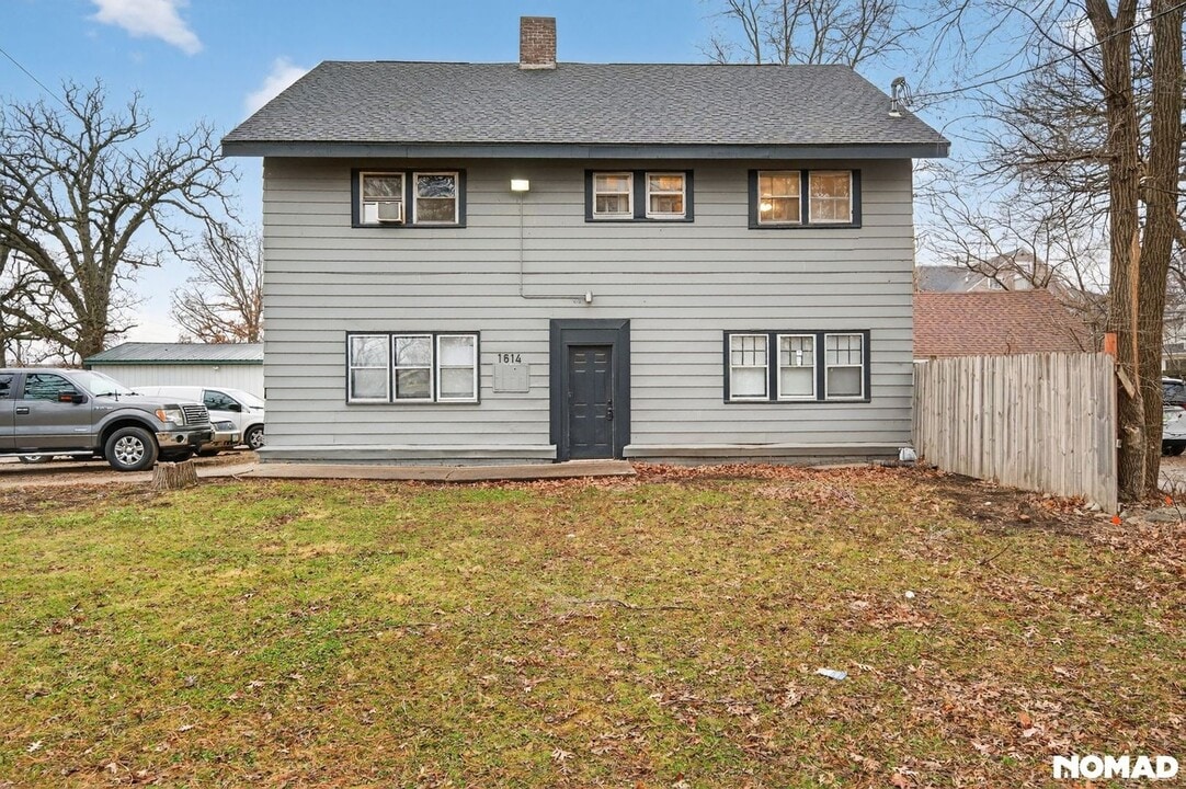 1614 Arlington Ave in Des Moines, IA - Foto de edificio