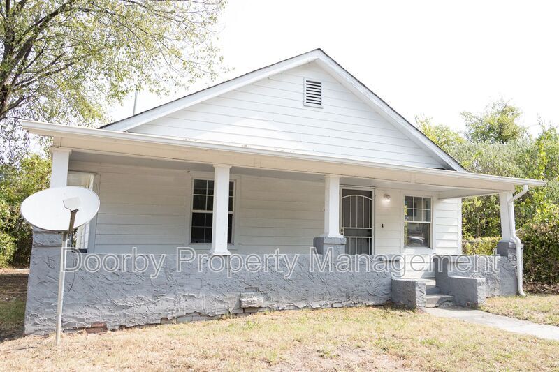 2107 Raulston St in Chattanooga, TN - Building Photo