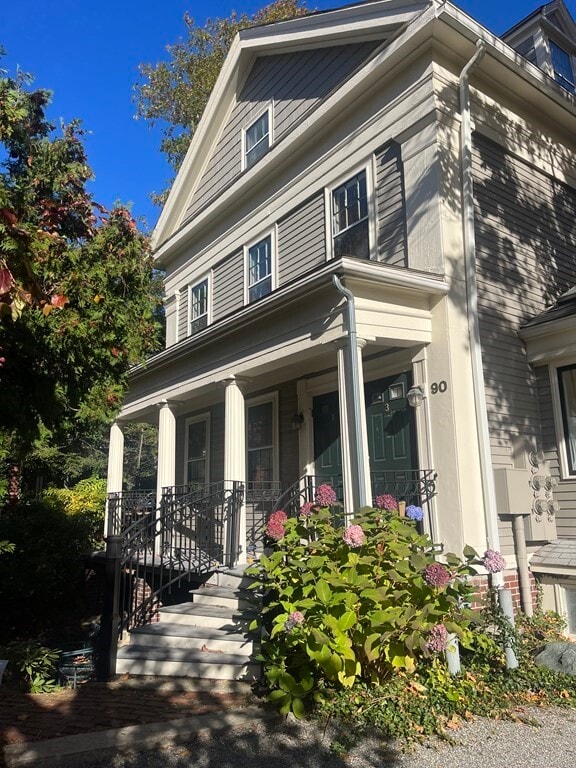 90 Putnam Ave, Unit 4