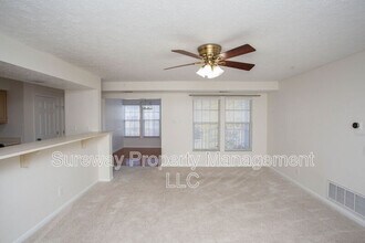 67 Eldon Way in Evesham, NJ - Building Photo - Building Photo