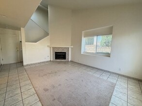 39239 10th St W in Palmdale, CA - Building Photo - Building Photo