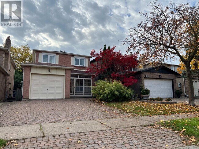172 Stephenson Crescent in Richmond Hill, ON - Building Photo - Building Photo