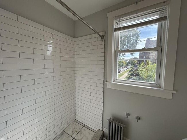 2548 N Kildare Ave in Chicago, IL - Building Photo - Building Photo