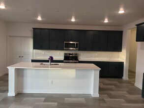 2743 N Rapid Creek Way in Kuna, ID - Building Photo - Building Photo