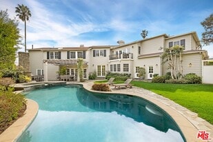 12523 Helena St in Los Angeles, CA - Building Photo