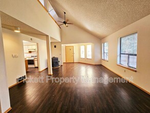 13191 Beech Ave NW in Poulsbo, WA - Building Photo - Building Photo