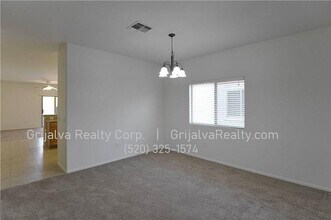 8386 N Wind Swept Ln in Tucson, AZ - Building Photo - Building Photo