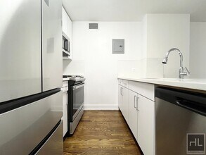 East 89 Street in New York, NY - Foto de edificio - Building Photo