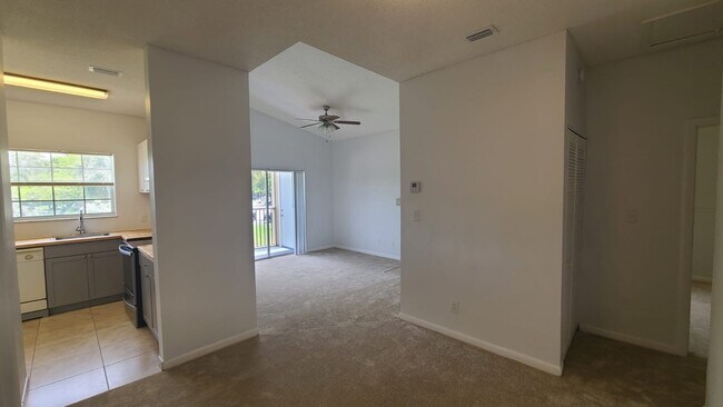 800 Cypress Park Way in Pompano Beach, FL - Building Photo - Building Photo
