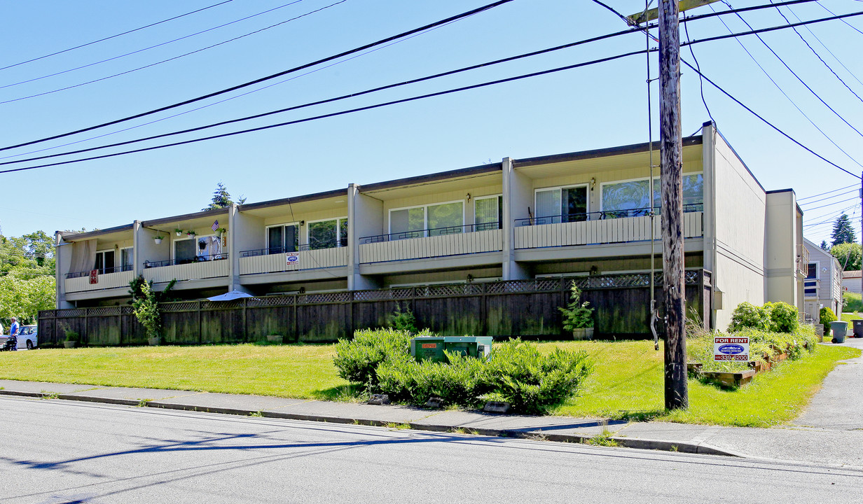 Nassau Gardens Apartments in Everett, WA - Building Photo