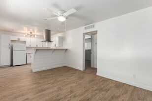 The Monterey in Mesa, AZ - Building Photo