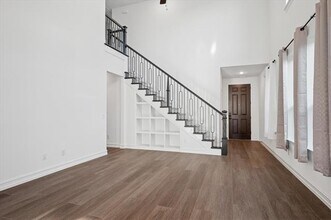3908 Lyndhurst Ave in Little Elm, TX - Building Photo - Building Photo