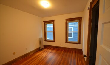 10 Cambridge Ter, Unit 2 in Cambridge, MA - Building Photo - Building Photo