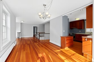 89 N Pine Ave, Unit 2 in Albany, NY - Building Photo - Building Photo