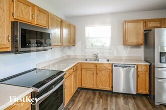 1902 Cold Spring Dr in Brownsburg, IN - Foto de edificio - Building Photo