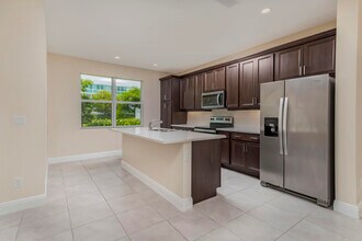 1857 Spoonbill Ct in Deerfield Beach, FL - Building Photo - Building Photo