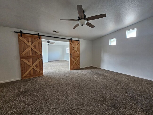 519 Rawe Peak Dr in Dayton, NV - Building Photo - Building Photo