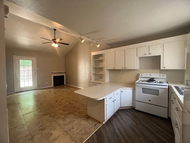 2898 Mackey Ln in Shreveport, LA - Building Photo - Building Photo