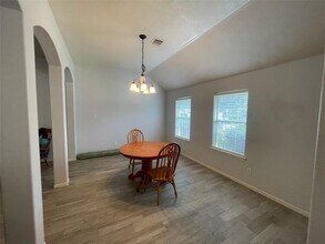 1916 Grandoak Dr in Pearland, TX - Building Photo - Building Photo