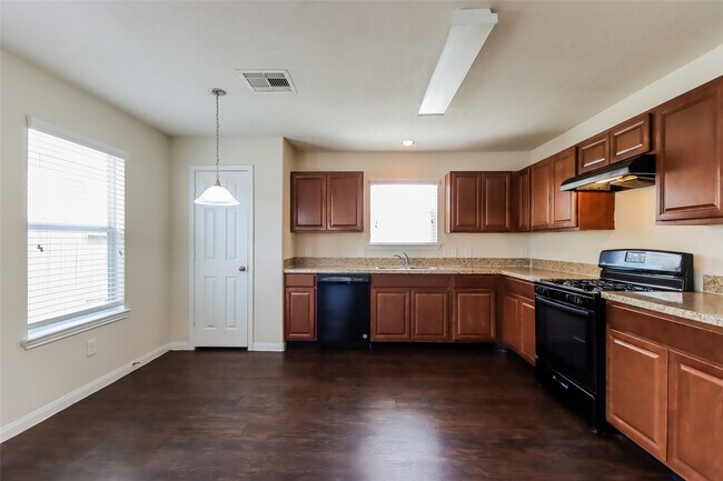 2435 Gibbs Bend Ct in Houston, TX - Building Photo - Building Photo