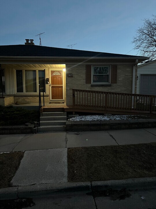 2405 Romayne Ave in Racine, WI - Foto de edificio