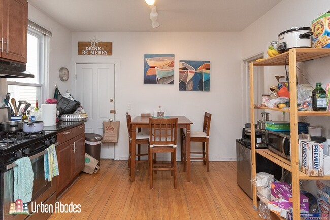 2616 N Marshfield Ave, Unit M00H in Chicago, IL - Building Photo - Building Photo